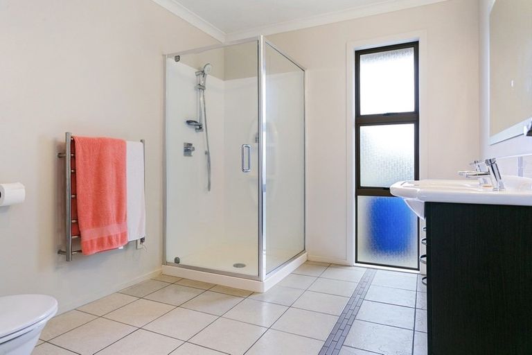 Photo of property in 3 Cooper Crescent, Cambridge, 3434