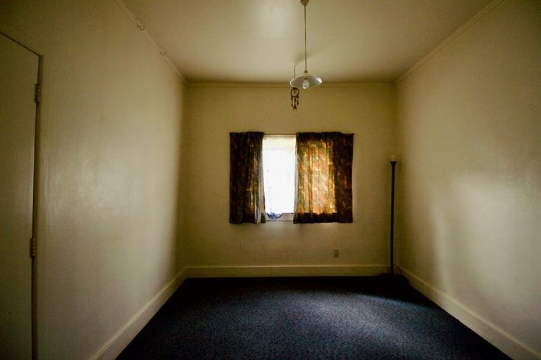 Photo of property in 1/30 Gordon Avenue, Milford, Auckland, 0620