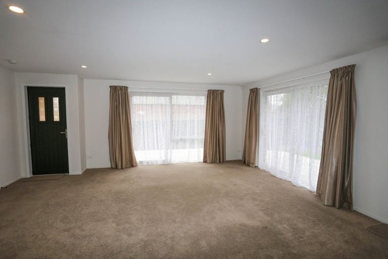 Photo of property in 2/72a Burwood Road, Burwood, Christchurch, 8083