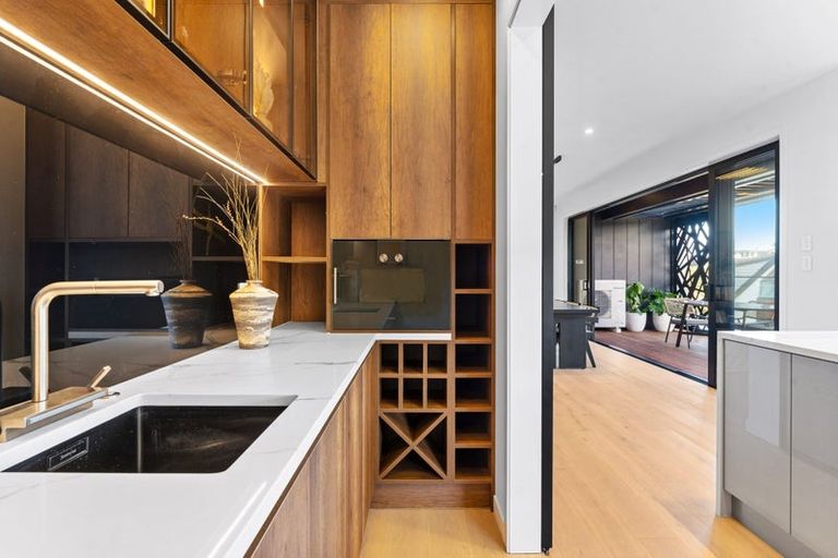 Photo of property in 7a Crete Avenue, Milford, Auckland, 0620