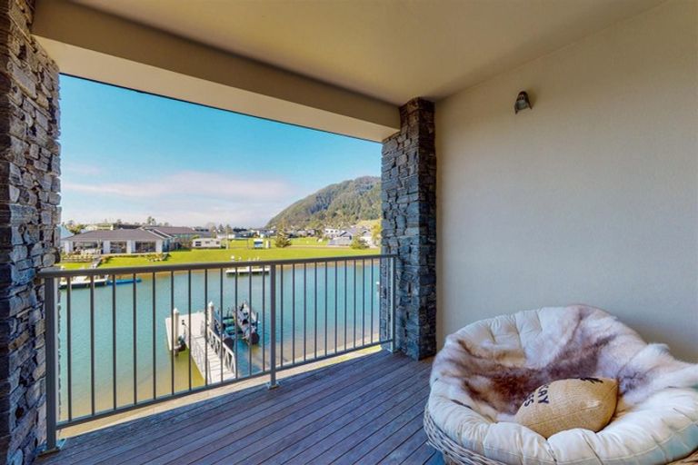 Photo of property in 162a Waterways Parade, Pauanui, Hikuai, 3579