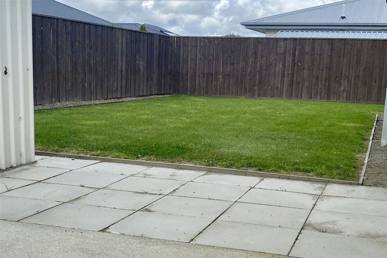 Photo of property in 69 Kippenberger Avenue, Rangiora, 7400