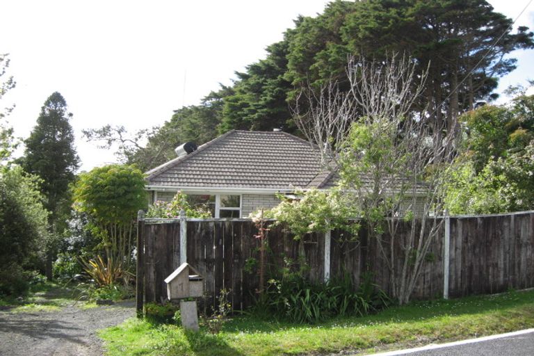 Photo of property in 17 Mcentee Road, Waitakere, Auckland, 0816