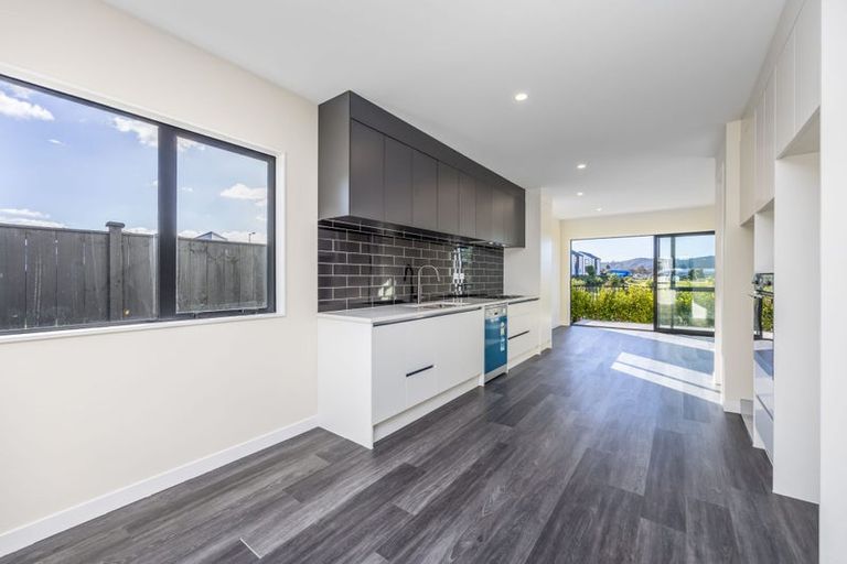 Photo of property in 22b Lumbarda Drive, Kumeu, 0810