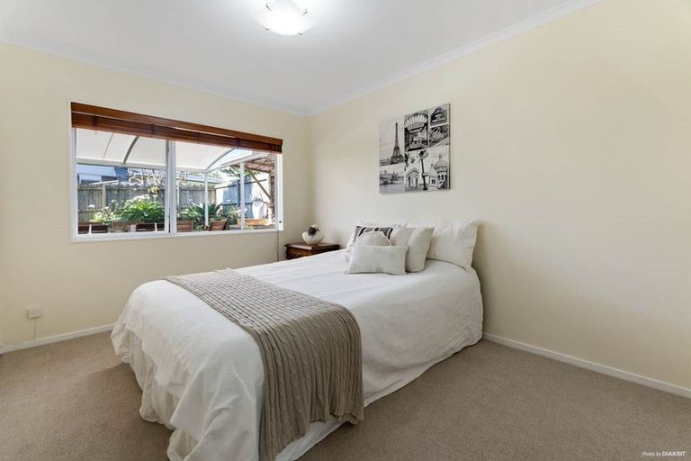 Photo of property in 55 Orangewood Drive, Northpark, Auckland, 2013