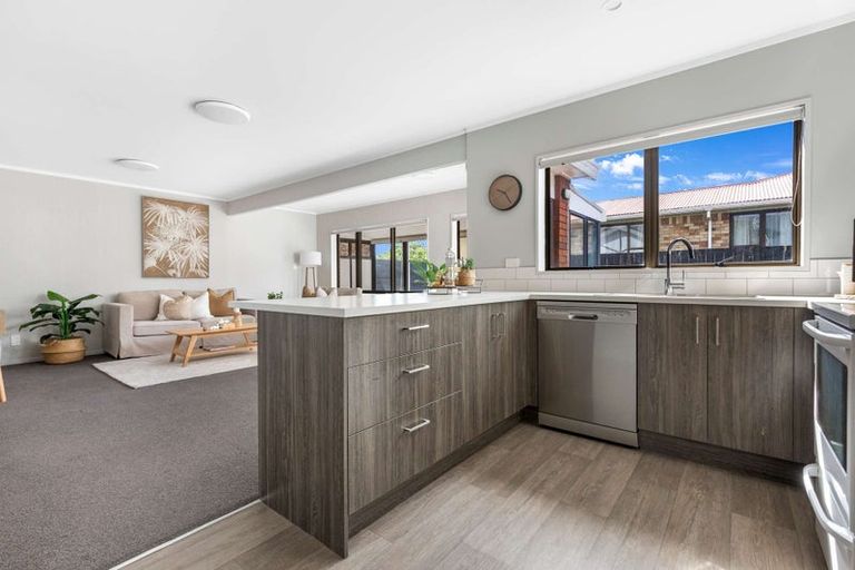 Photo of property in 2/63 Ranch Road, Mount Maunganui, 3116