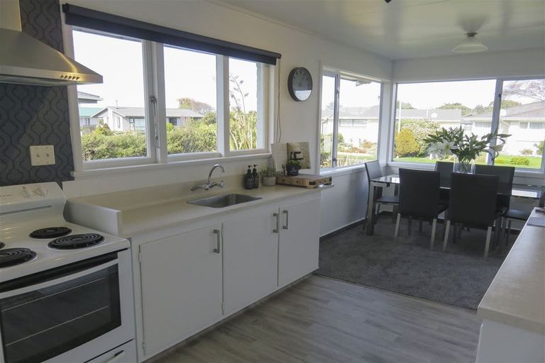 Photo of property in 34 Lothian Crescent, Strathern, Invercargill, 9812