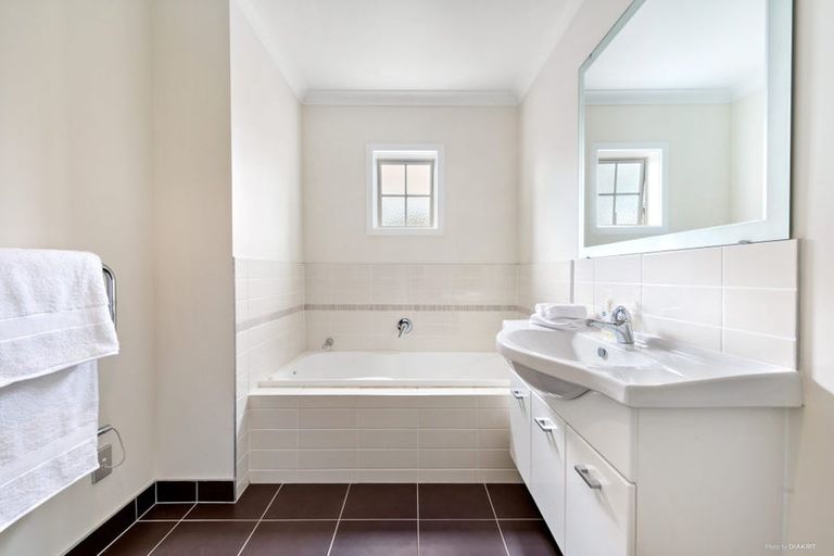 Photo of property in 133 Valley Road, Pukekohe, 2120