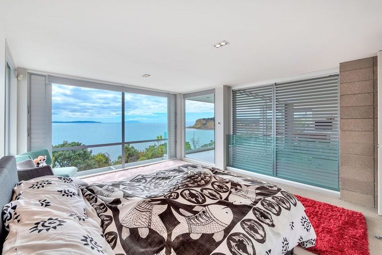 Photo of property in 1462 Whangaparaoa Road, Army Bay, Whangaparaoa, 0930