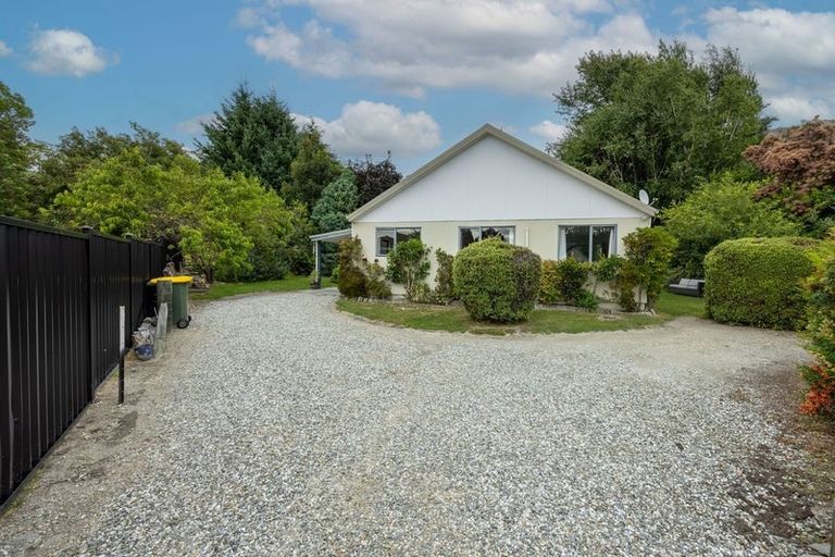 Photo of property in 5b Larch Place, Wanaka, 9305