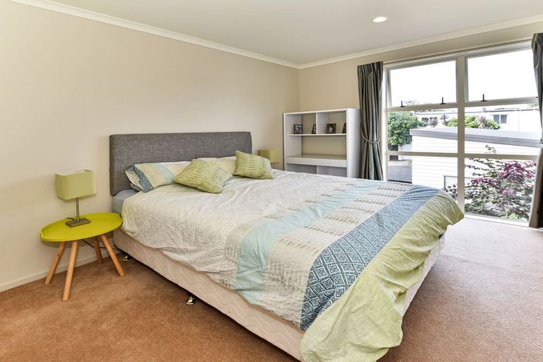 Photo of property in 49 Bruce Pulman Drive, Takanini, 2112