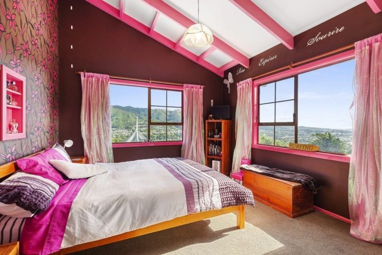 Photo of property in 56 Woodman Drive, Tawa, Wellington, 5028