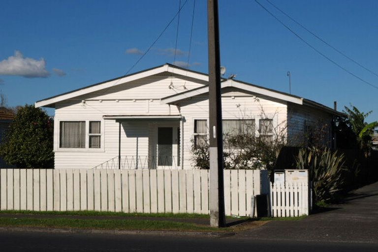 Photo of property in 440 Massey Road, Mangere East, Auckland, 2024