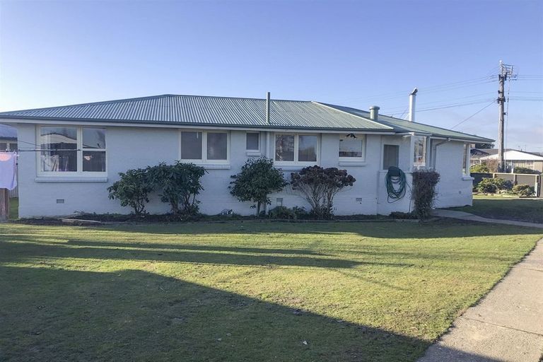 Photo of property in 67 Coutts Road, Gore, 9710