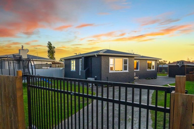 Photo of property in 17 Winchester Street, Awapuni, Palmerston North, 4412
