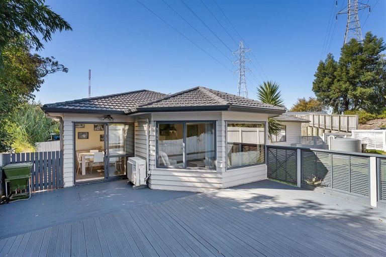 Photo of property in 316 Triangle Road, Massey, Auckland, 0614