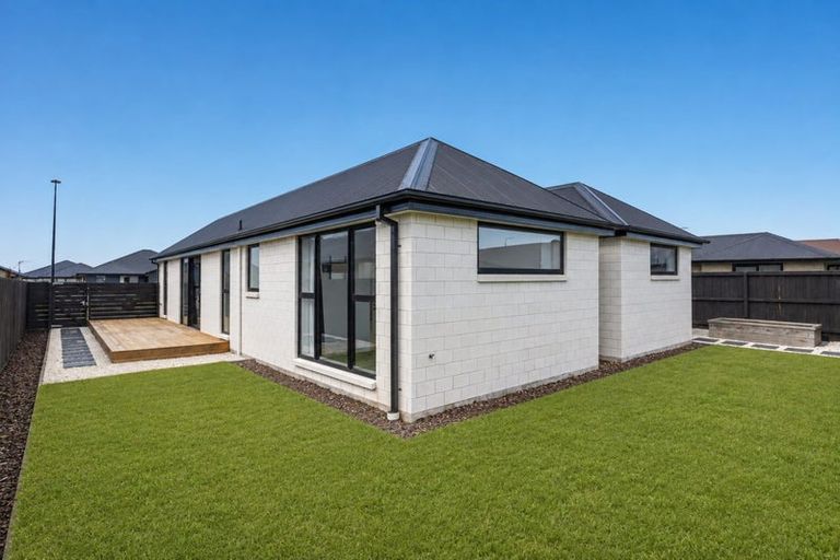 Photo of property in 18 Grimwood Street, Woodend, 7610