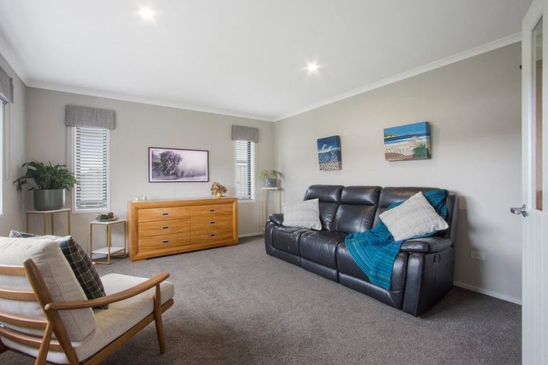 Photo of property in 7 Vantage Place, Omokoroa, 3114