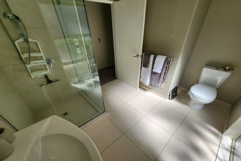 Photo of property in 6 Redcliffs View Lane, Redcliffs, Christchurch, 8081