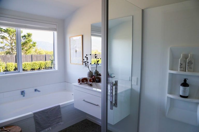 Photo of property in 72 Snodgrass Road, Westport, 7892