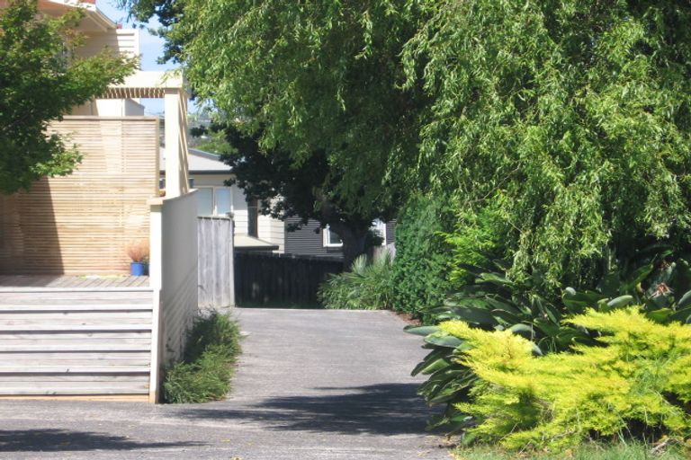 Photo of property in 1/210 Manuka Road, Bayview, Auckland, 0629