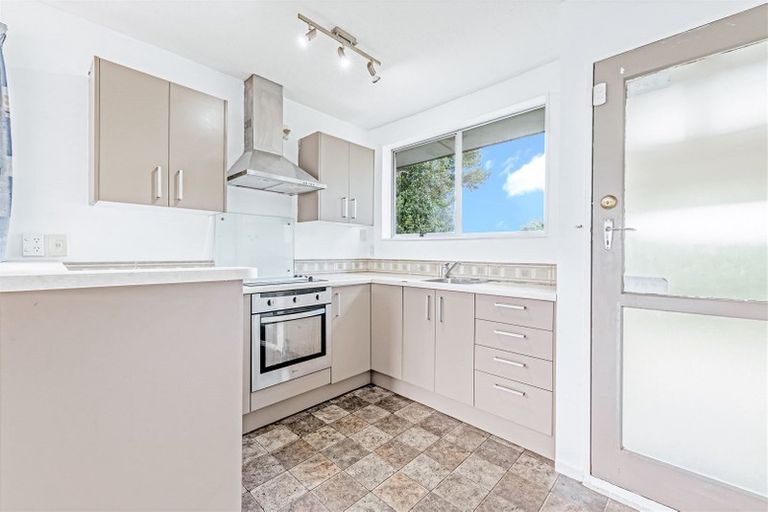 Photo of property in 4/94 Springs Road, Hornby, Christchurch, 8042