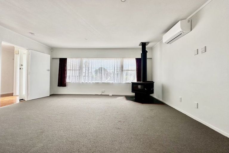 Photo of property in 1 Short Street, Manurewa East, Auckland, 2102