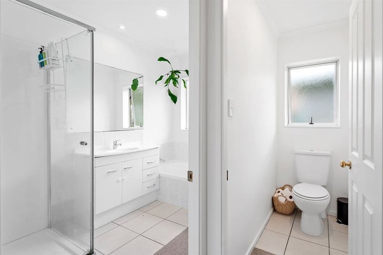 Photo of property in 6 Spinnaker Point, Manly, Whangaparaoa, 0930