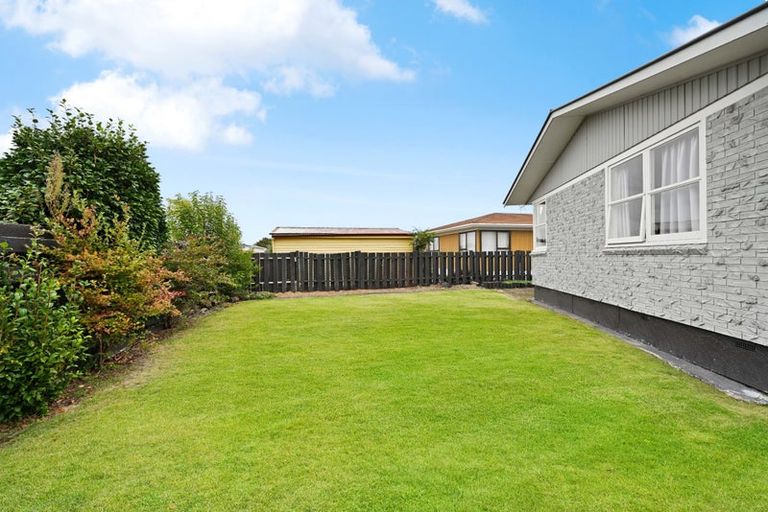 Photo of property in 10 Bremridge Place, Melville, Hamilton, 3206