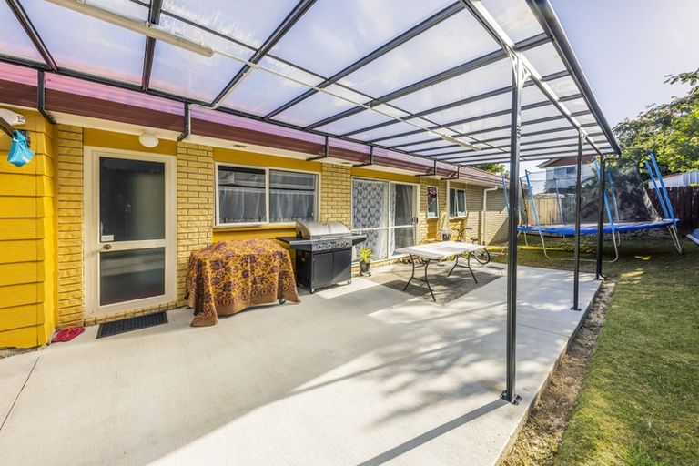 Photo of property in 5a Charisma Place, Randwick Park, Auckland, 2105