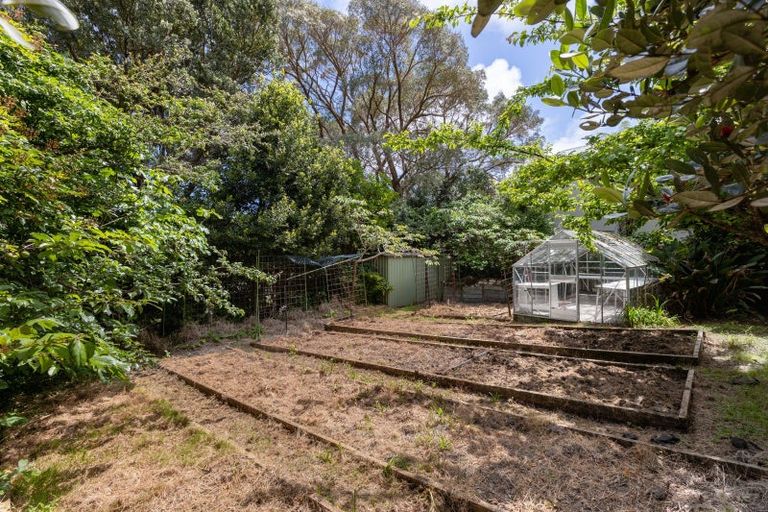Photo of property in 84 Winara Avenue, Waikanae, 5036