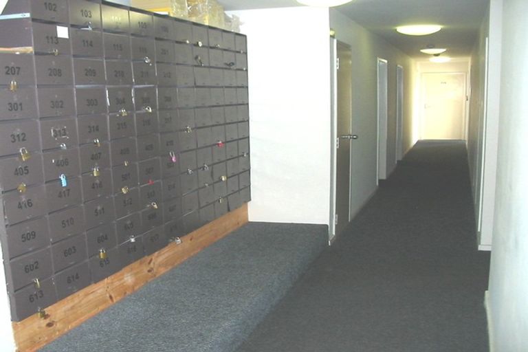 Photo of property in 12 Martin Square, Te Aro, Wellington, 6011