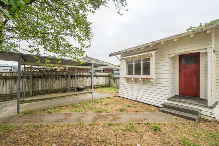 Photo of property in 9 Stewart Crescent, Hokowhitu, Palmerston North, 4410