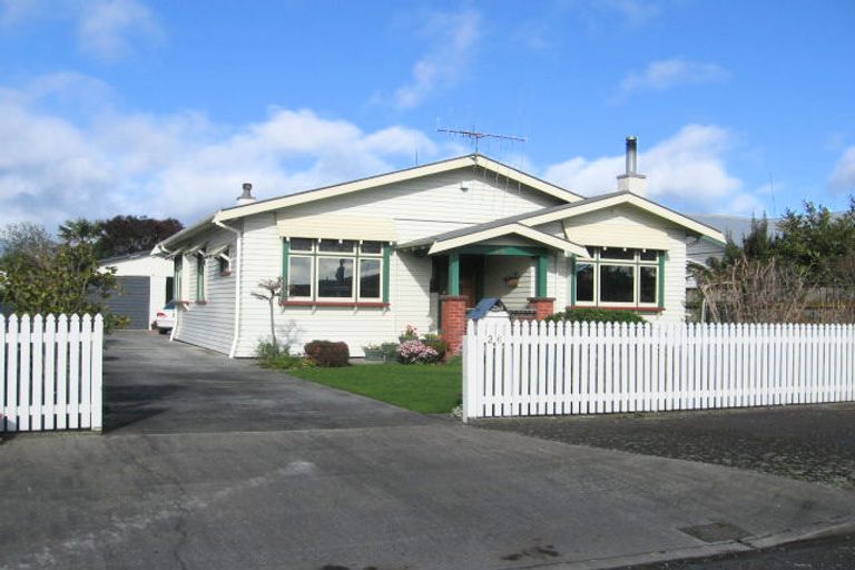 Photo of property in 26 Florence Avenue, Palmerston North, 4414
