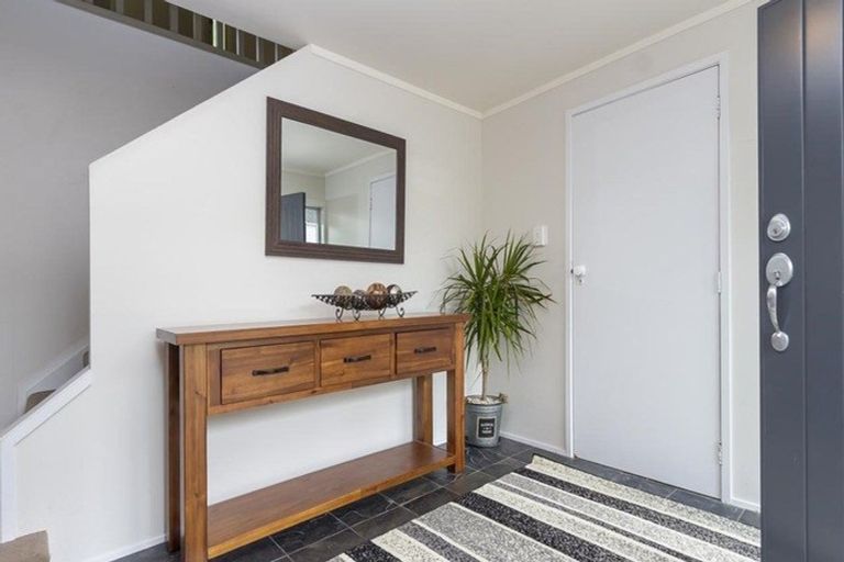 Photo of property in 10 Juliet Avenue, Howick, Auckland, 2014