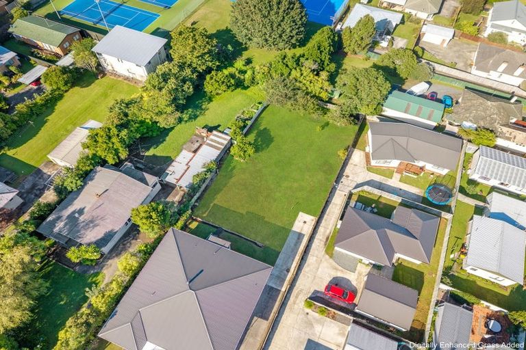 Photo of property in 12a Racecourse Road, Waiuku, 2123