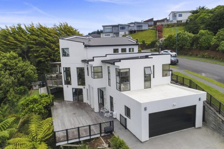 Photo of property in 23 Meadowbank Drive, Belmont, Lower Hutt, 5010