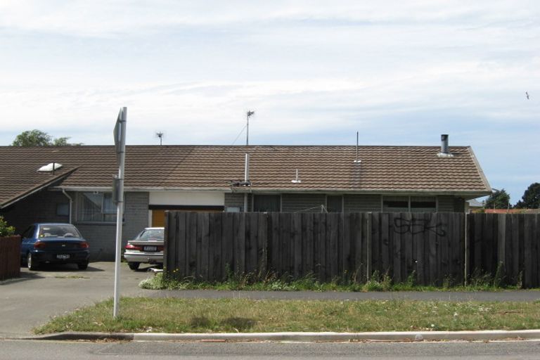 Photo of property in 2/15 Keighleys Road, Bromley, Christchurch, 8062