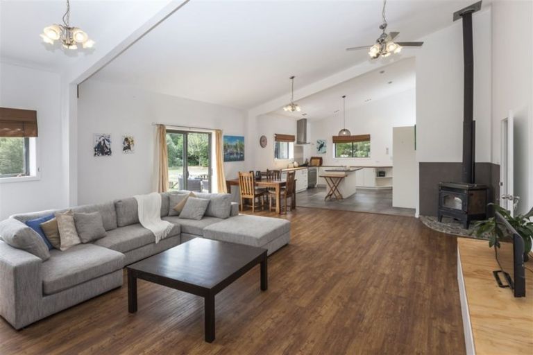 Photo of property in 967 Harewood Road, Eyrewell, Rangiora, 7476