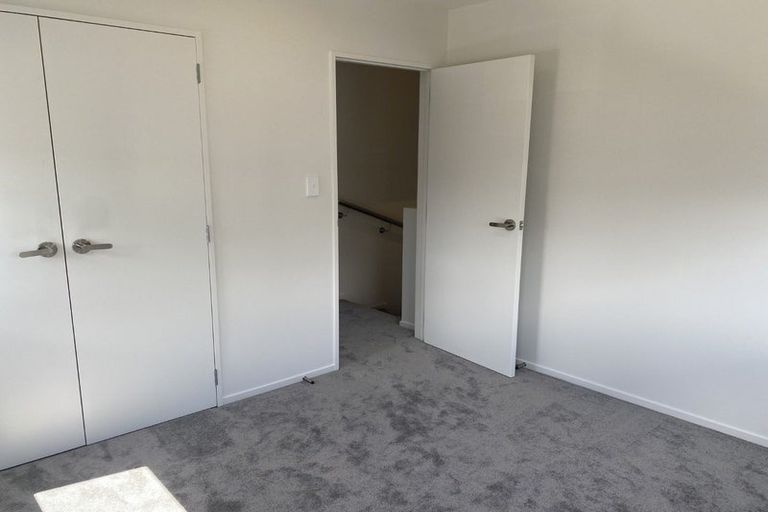 Photo of property in 22 Paetai Lane, Te Atatu Peninsula, 0610