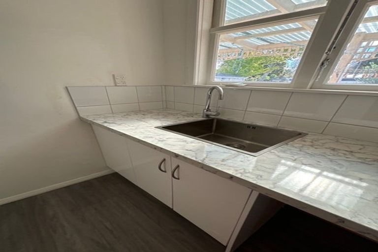 Photo of property in 3 Newcastle Street, Hokowhitu, Palmerston North, 4410