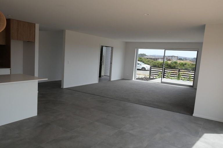 Photo of property in 11 Wheriko Avenue, Glenbrook, Waiuku, 2681