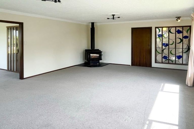 Photo of property in 14 Camberwell Place, Avonhead, Christchurch, 8042