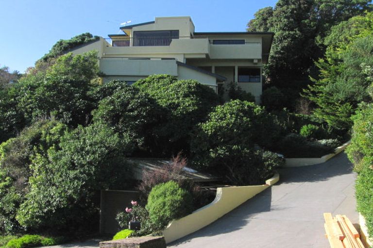 Photo of property in 132 Motuhara Road, Plimmerton, Porirua, 5026