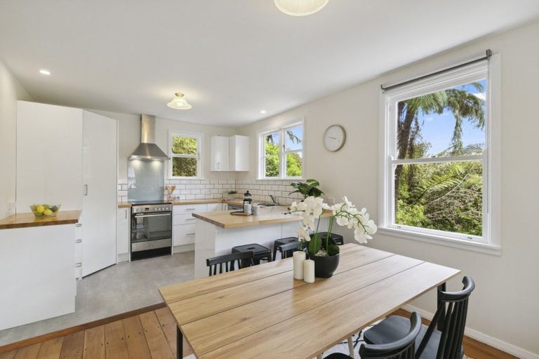 Photo of property in 31 Montgomery Avenue, Karori, Wellington, 6012