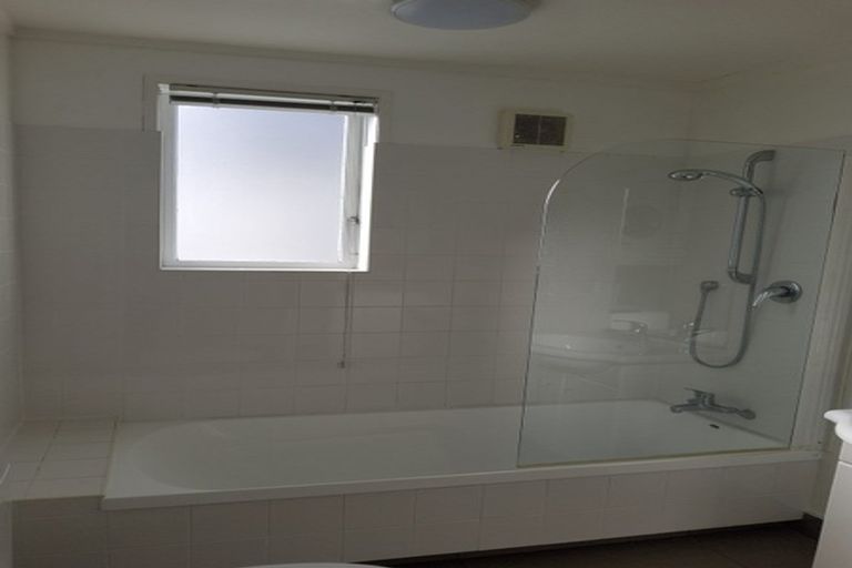 Photo of property in 221f The Terrace, Wellington Central, Wellington, 6011