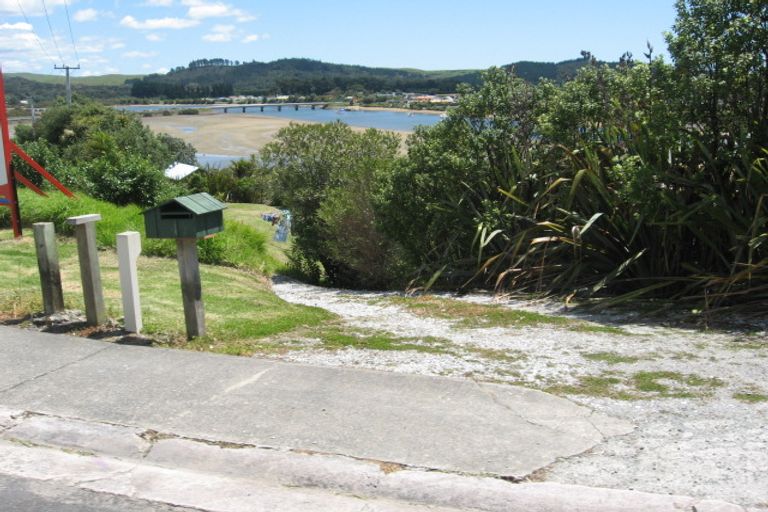 Photo of property in 2 Bush Point Road, Cable Bay, 0420