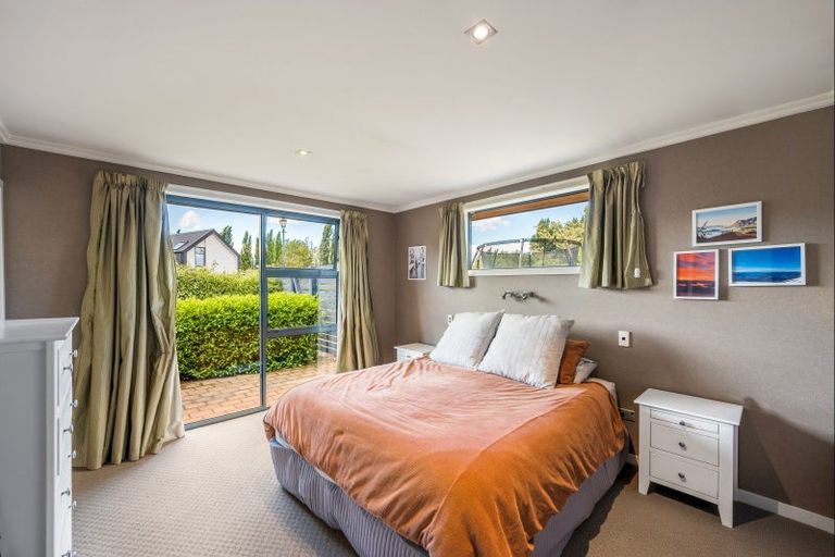 Photo of property in 2 Sherwin Avenue, Albert Town, Wanaka, 9305
