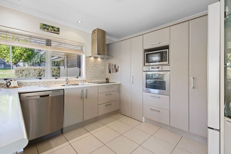 Photo of property in 6 Waka Way, Bellevue, Tauranga, 3110