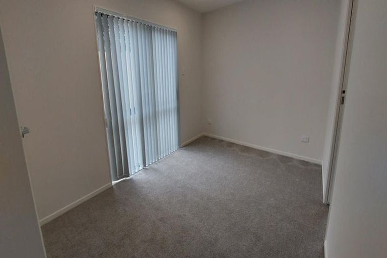 Photo of property in 708b Te Atatu Road, Te Atatu Peninsula, Auckland, 0610